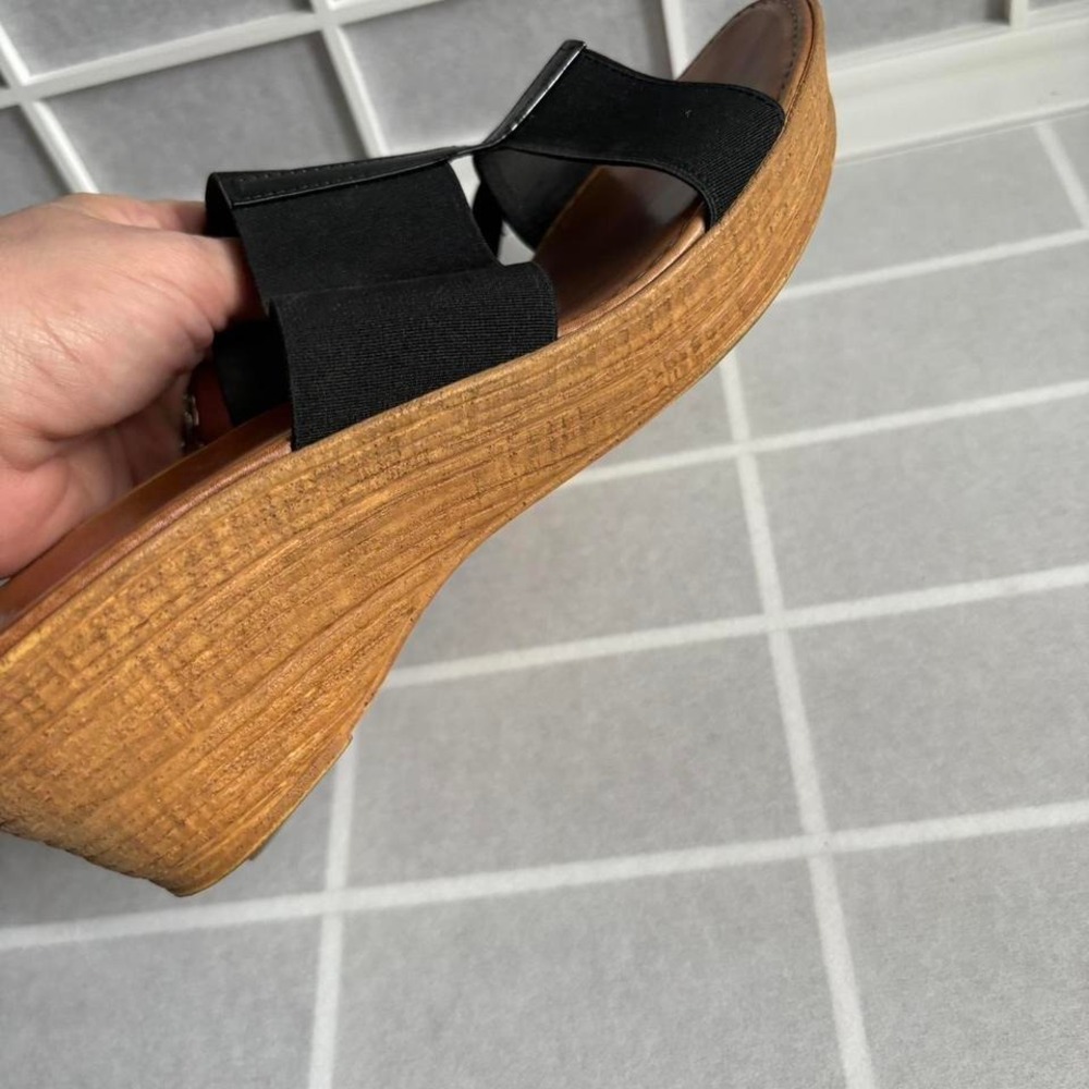 Black Italian wedge sandals SZ 10. Stretchy Straps. boho charm - Picture 4 of 8